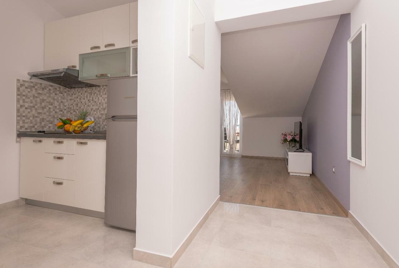 Apartmani Vujcic Makarska Exterior photo