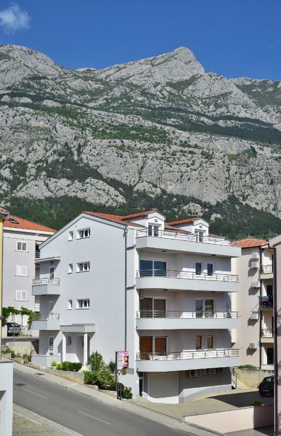 Apartmani Vujcic Makarska Exterior photo